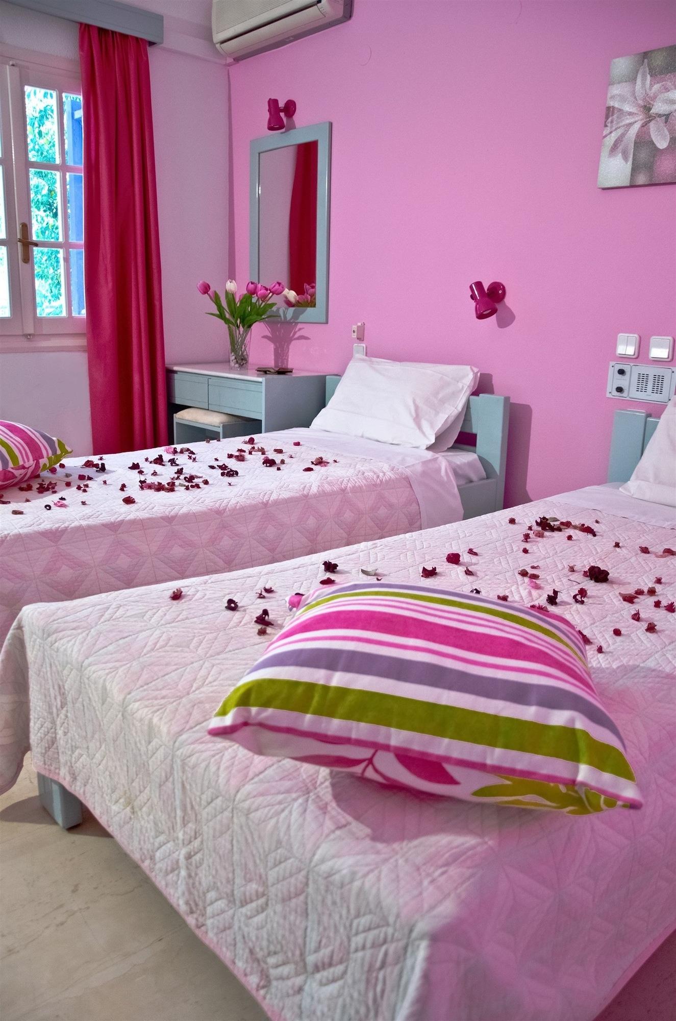 Galini Apartments มาเลีย ภายนอก รูปภาพ